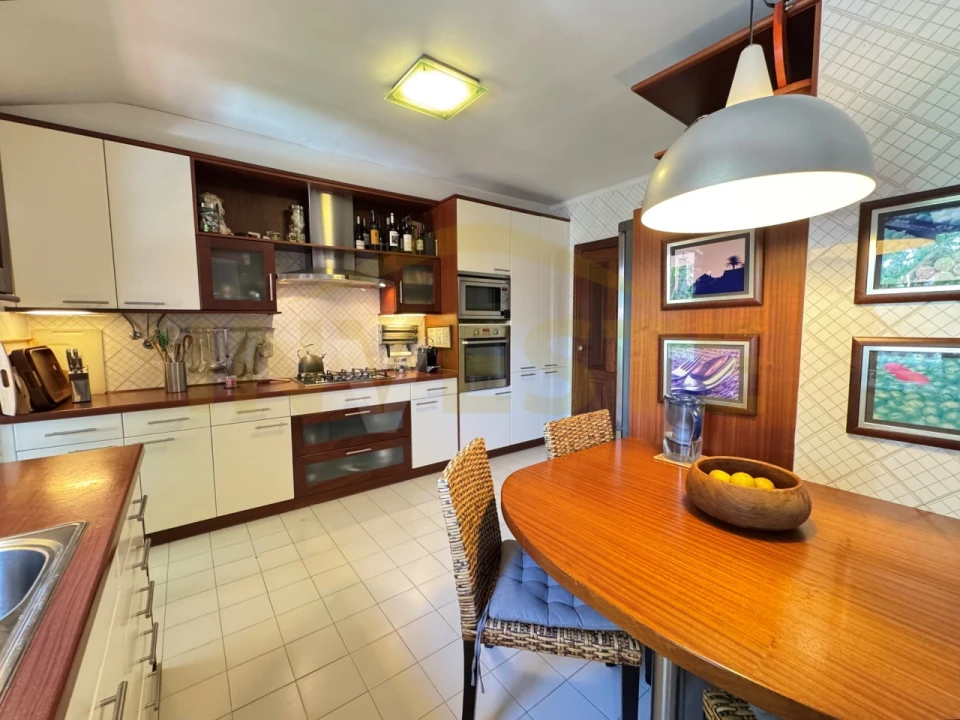 Apartamento T4 para Venda em Cascais e Estoril Foto 17