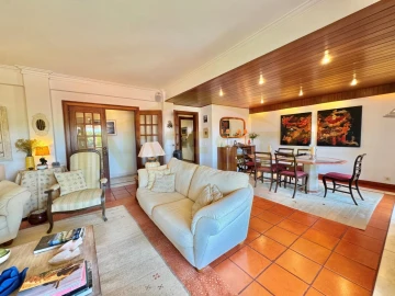 Apartamento T4 para Venda em Cascais e Estoril