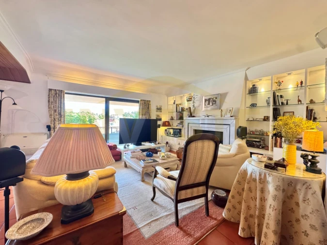 Apartamento T4 para Venda em Cascais e Estoril Foto 2