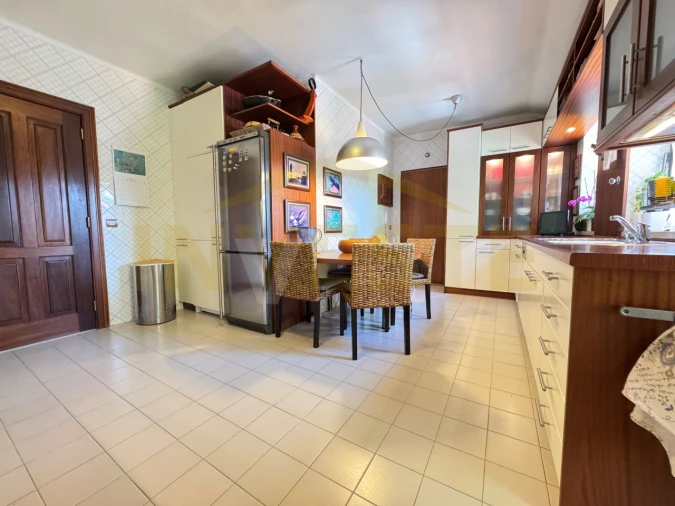 Apartamento T4 para Venda em Cascais e Estoril Foto 11