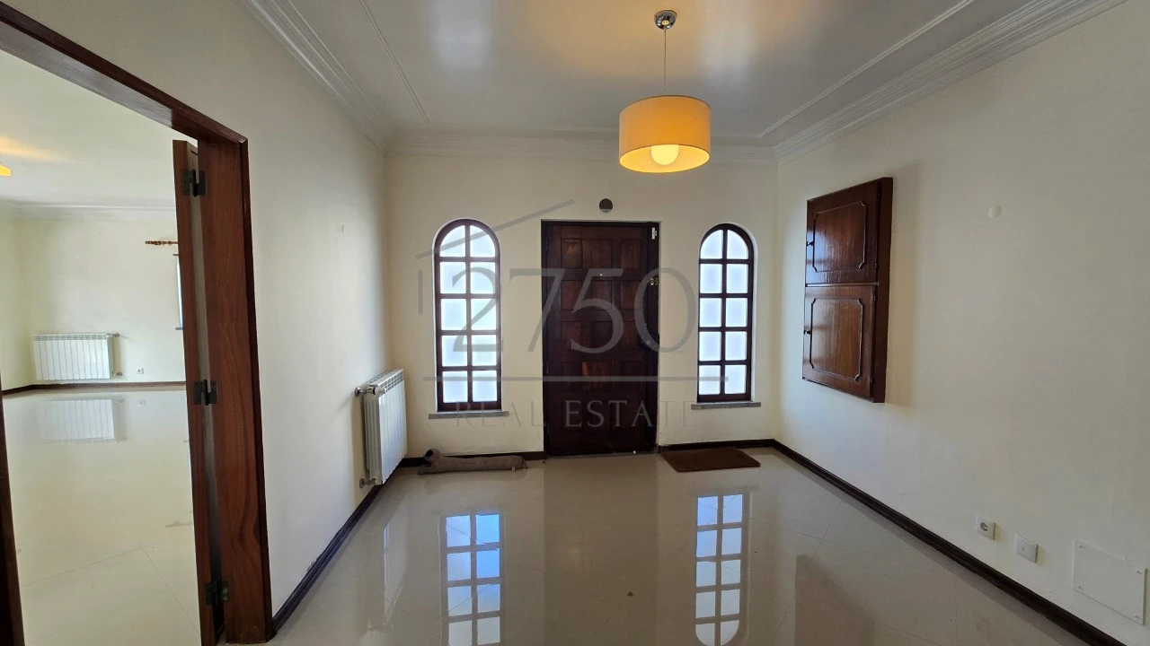 Moradia T5 para Arrendamento em Cascais e Estoril Foto 4