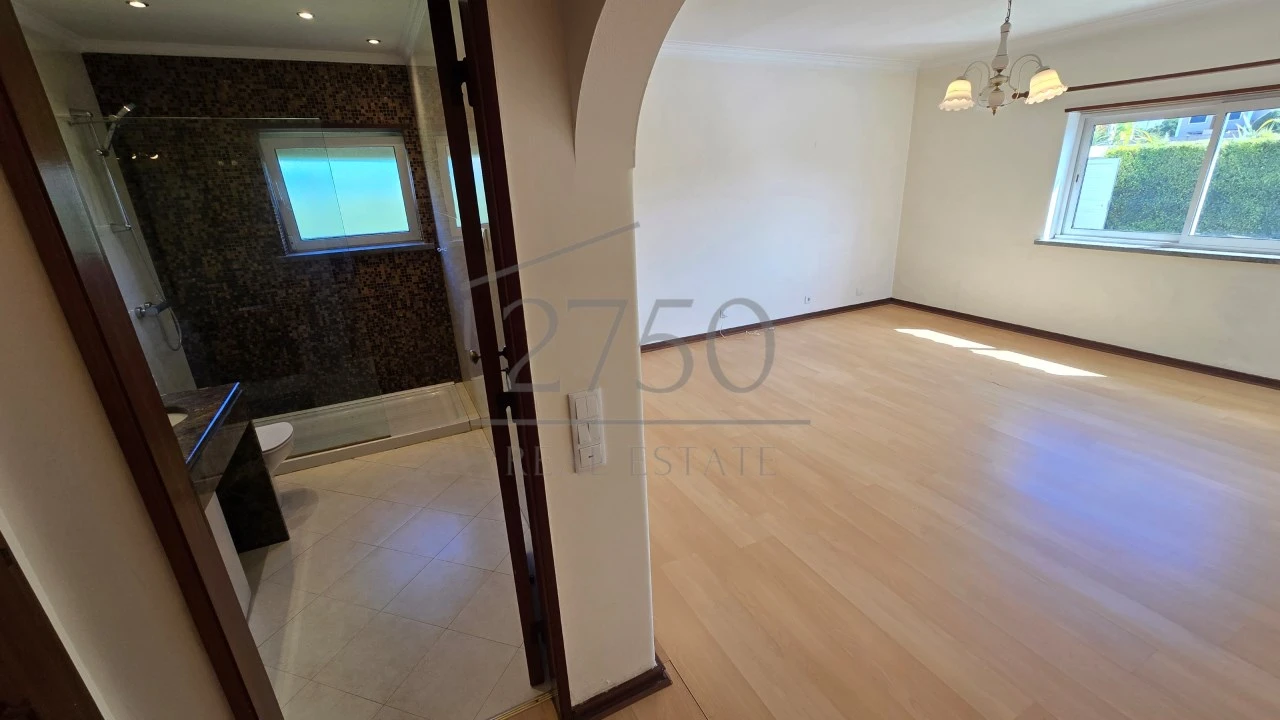 Moradia T5 para Arrendamento em Cascais e Estoril Foto 17