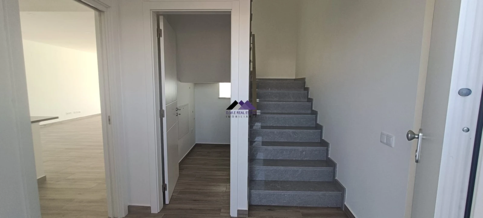 Moradia T4 para Venda em Altura Foto 4