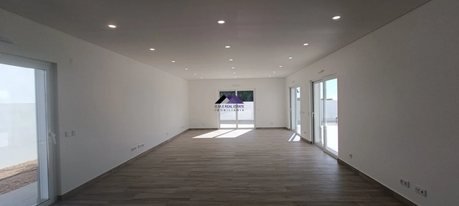 Moradia T4 para Venda em Altura Foto 13