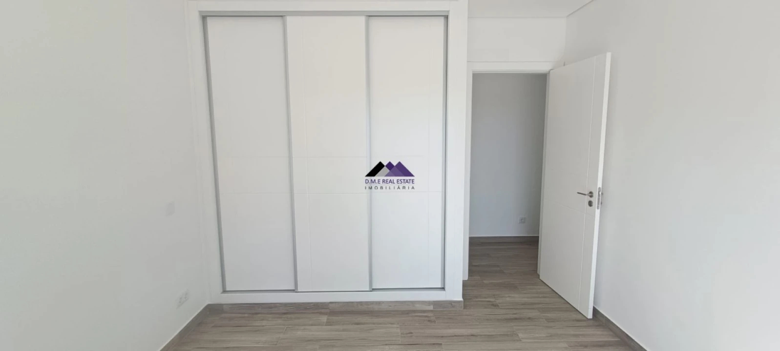 Moradia T4 para Venda em Altura Foto 35