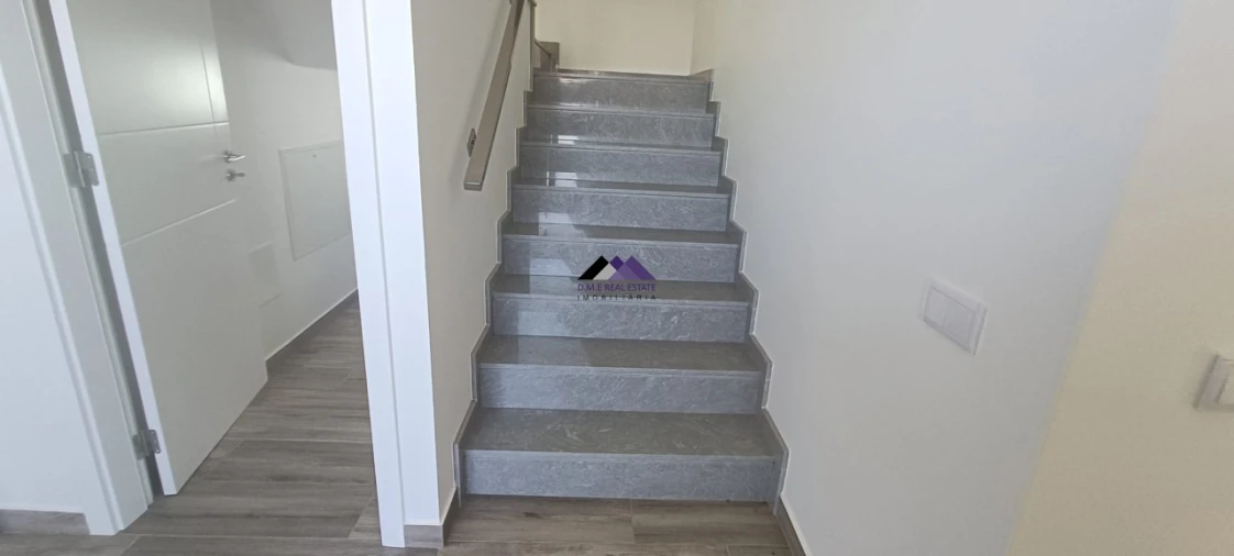 Moradia T4 para Venda em Altura Foto 8