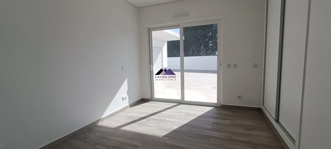 Moradia T4 para Venda em Altura Foto 27