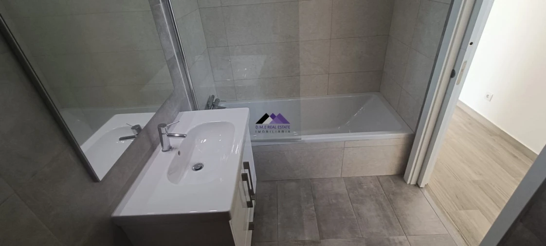 Moradia T4 para Venda em Altura Foto 30