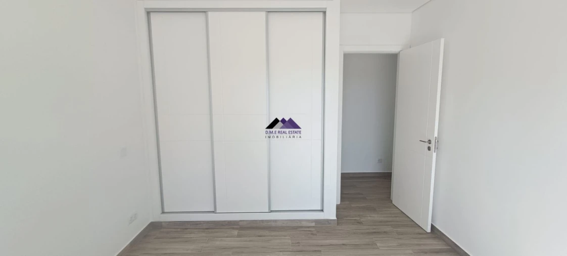 Moradia T4 para Venda em Altura Foto 35