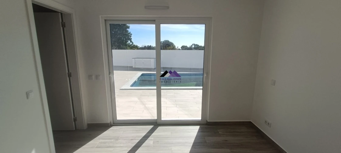 Moradia T4 para Venda em Altura Foto 36