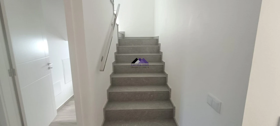 Moradia T4 para Venda em Altura Foto 43