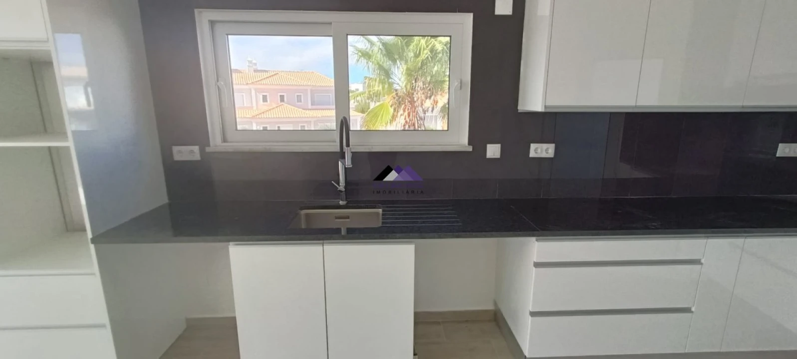 Apartamento T3 para Venda em Altura Foto 2