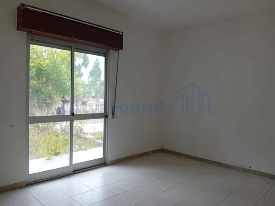 Moradia T3 para Venda em Rio de Couros e Casal dos Bernardos Foto 12