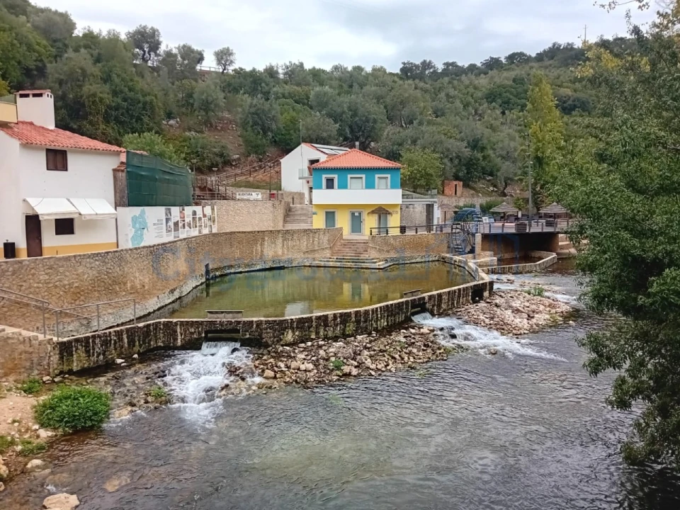 Moradia T3 para Venda em Rio de Couros e Casal dos Bernardos Foto 14