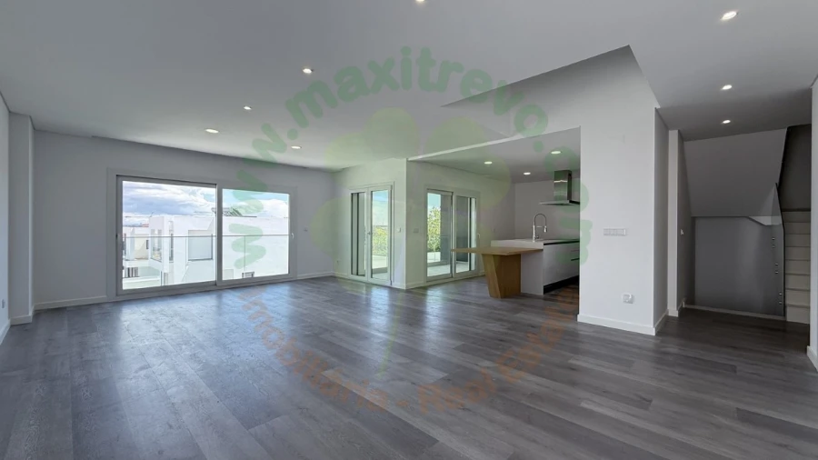 Apartamento T2 para Venda em Corroios