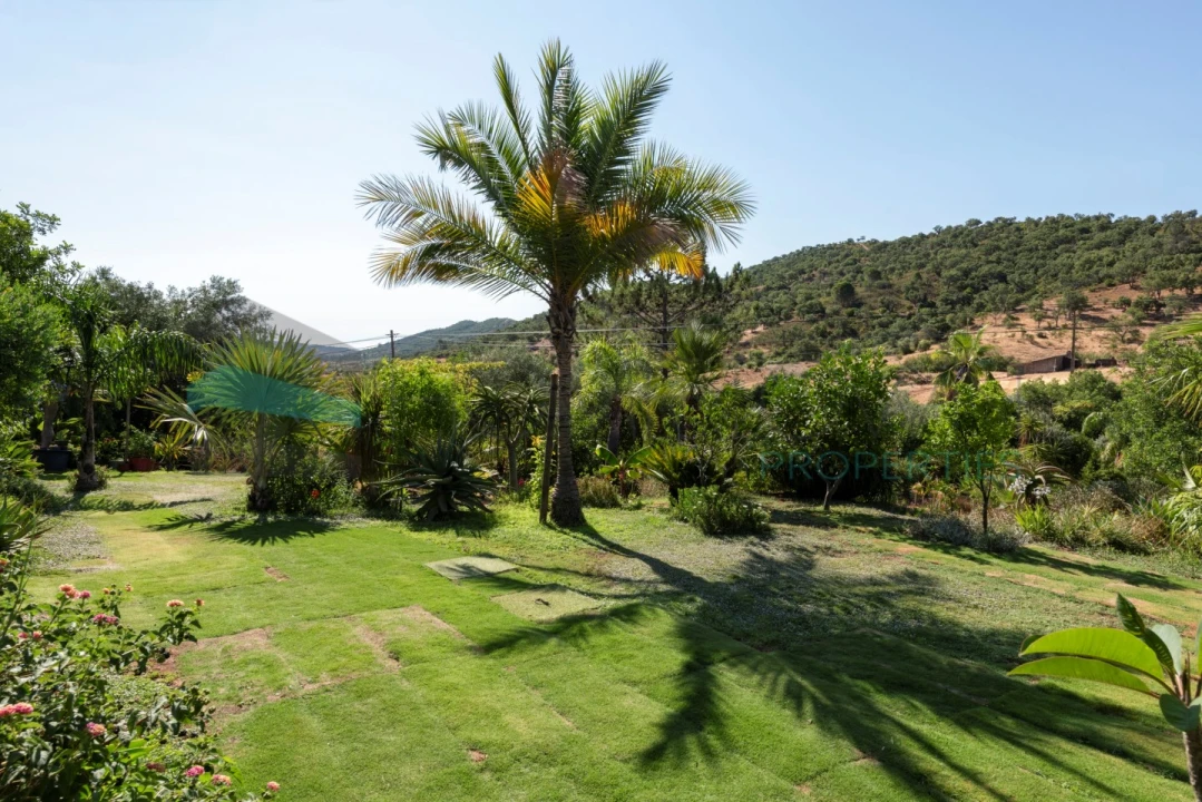 Moradia T2 para Venda em Alte Foto 26