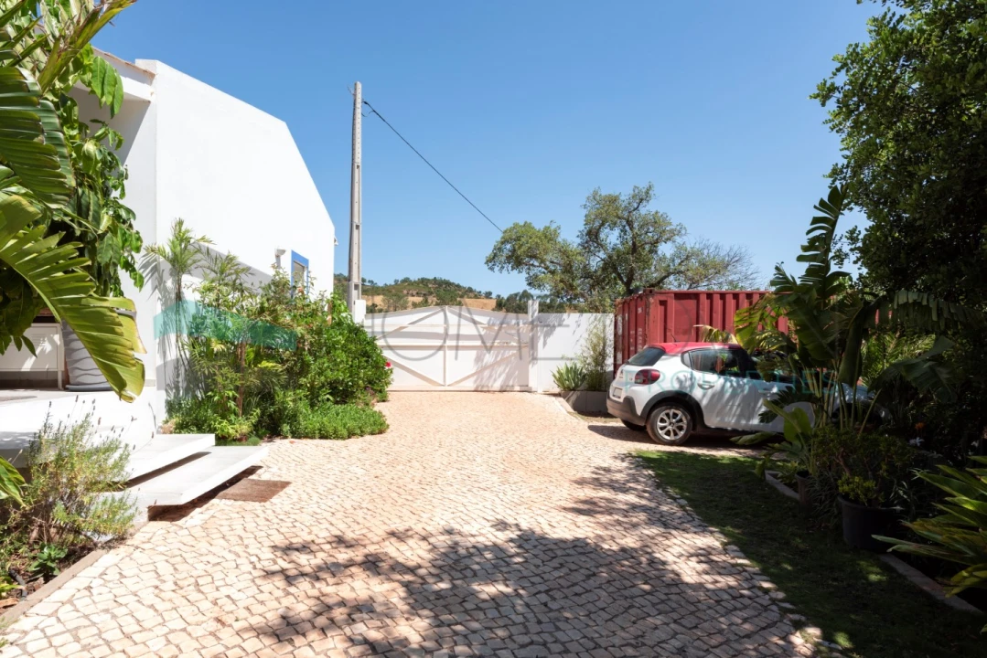 Moradia T2 para Venda em Alte Foto 21