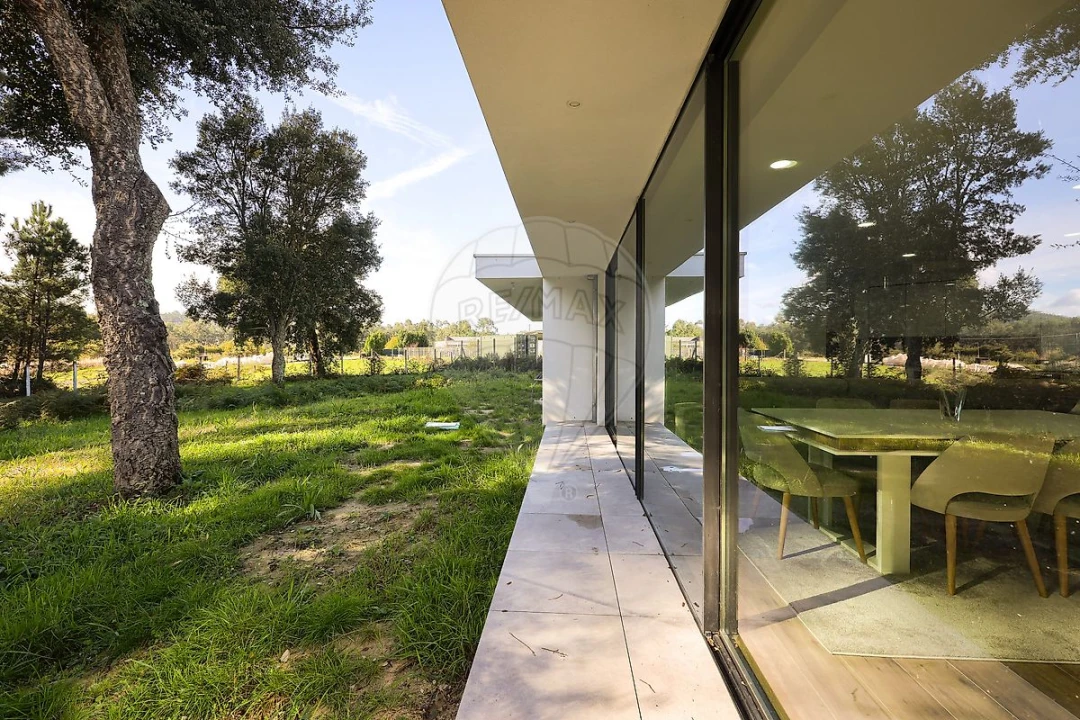 Moradia T2 para Venda em Romariz Foto 1