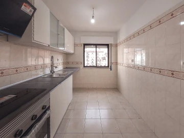 Apartamento T2 para Venda em Algueirão-Mem Martins