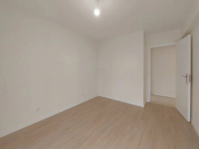 Apartamento T2 para Venda em Algueirão-Mem Martins Foto 5