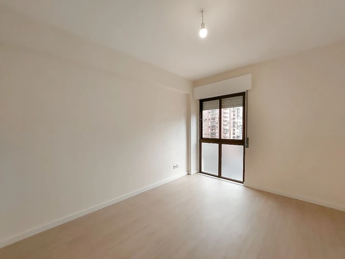 Apartamento T2 para Venda em Algueirão-Mem Martins Foto 2