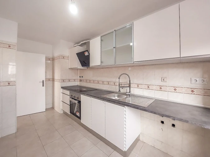 Apartamento T2 para Venda em Algueirão-Mem Martins Foto 6
