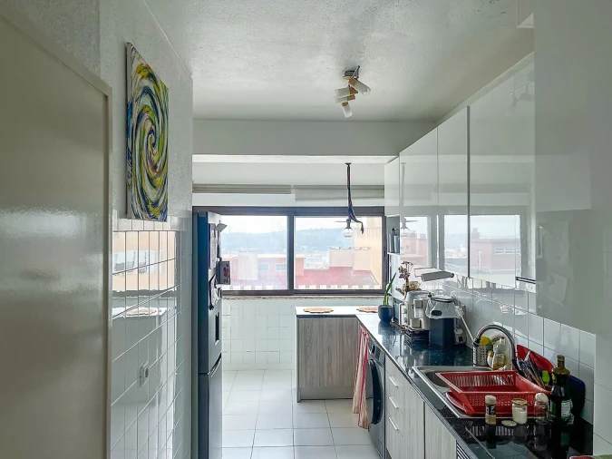Apartamento T1 para Arrendamento em Alfragide Foto 3