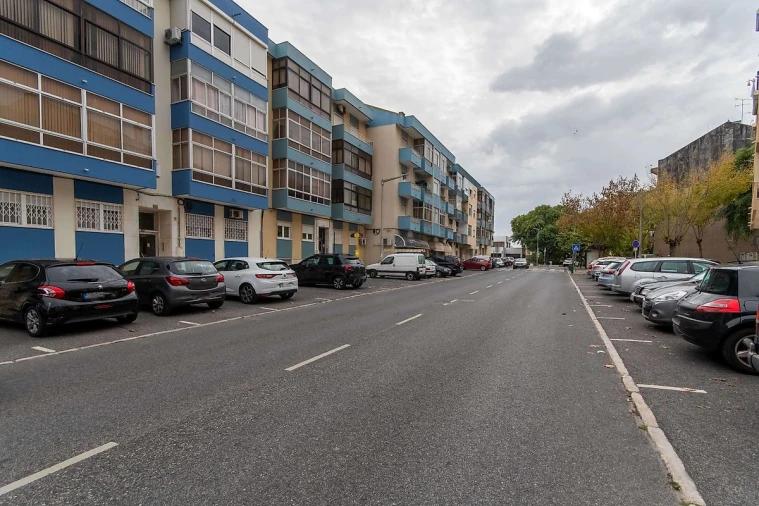 Apartamento T2 para Venda em Póvoa de Santa Iria e Forte da Casa Foto 13