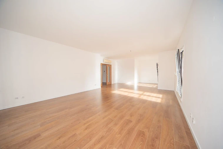 Apartamento T3 para Arrendamento em Alverca do Ribatejo e Sobralinho Foto 15