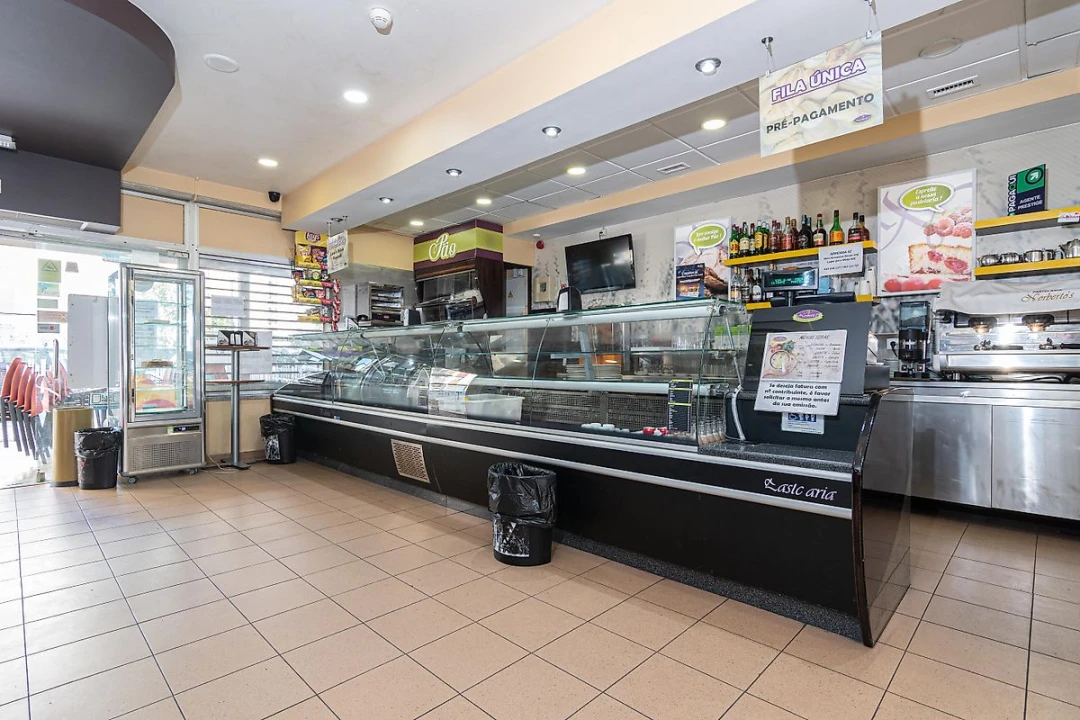 Negócio para Venda em Carregado e Cadafais Foto 21