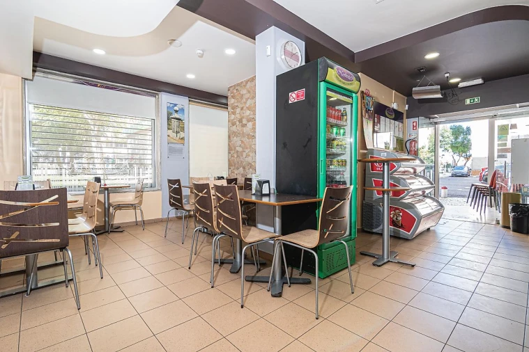 Negócio para Venda em Carregado e Cadafais Foto 15