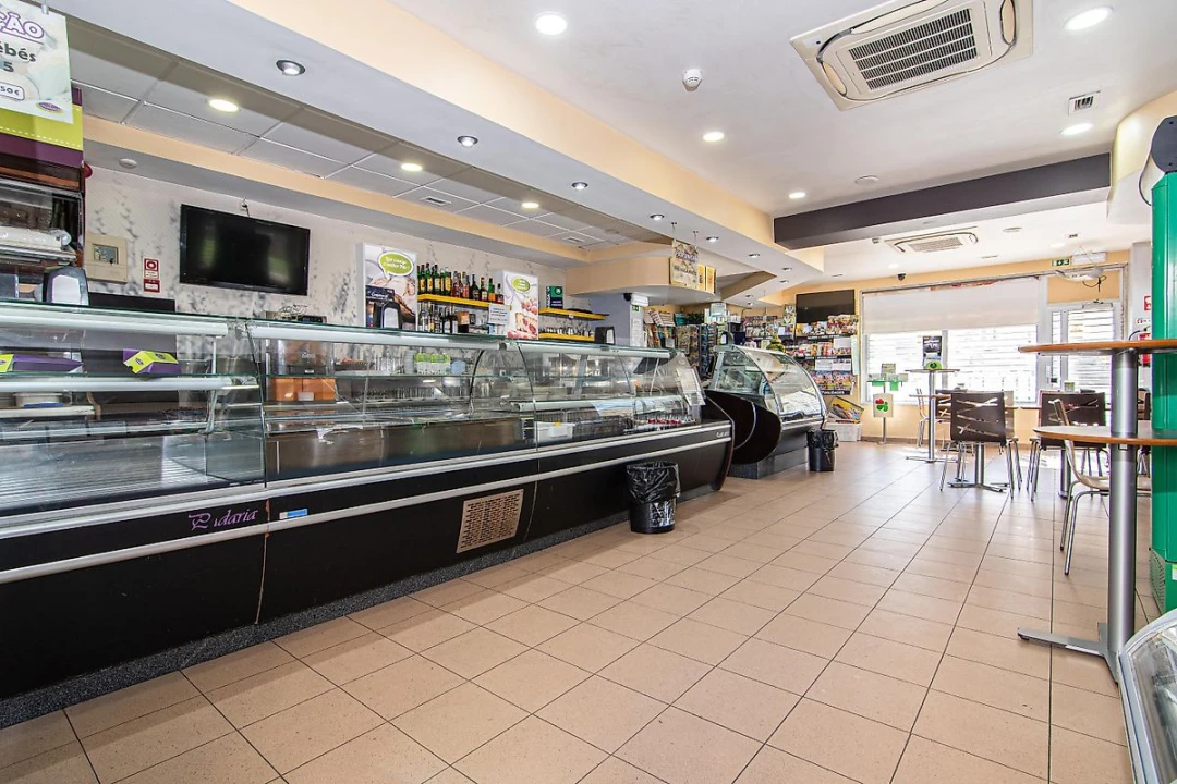 Negócio para Venda em Carregado e Cadafais Foto 5