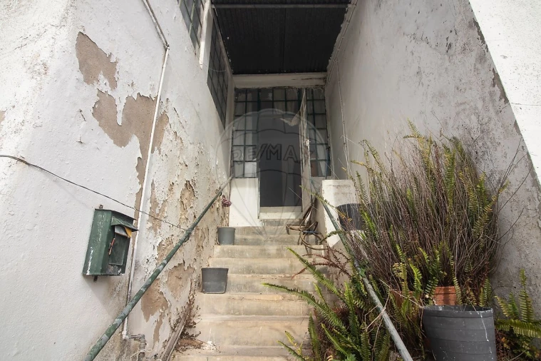 Moradia T4 para Venda em Alenquer (Santo Estêvão e Triana) Foto 4