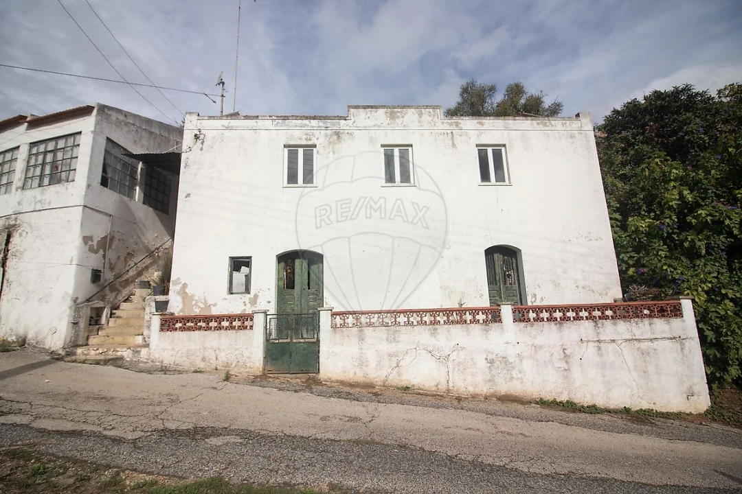 Moradia T4 para Venda em Alenquer (Santo Estêvão e Triana) Foto 3