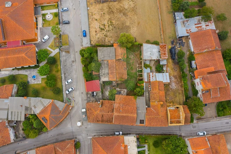 Moradia T8 para Venda em Barrô e Aguada de Baixo Foto 11