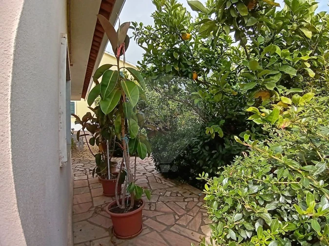 Moradia T3 para Venda em Alguber Foto 6