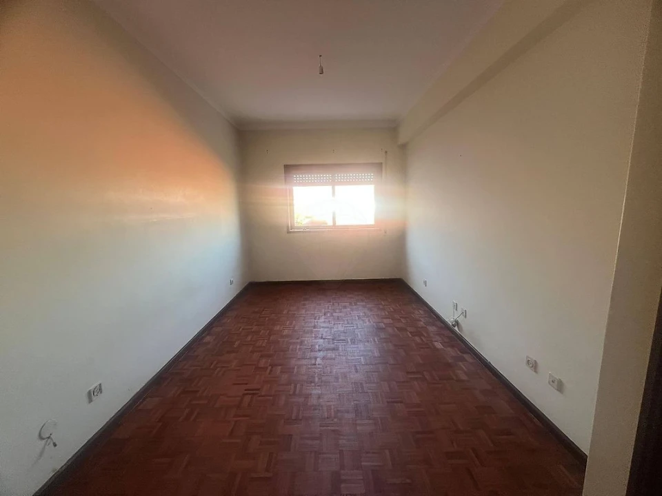 Apartamento T3 para Venda em Espinho Foto 18