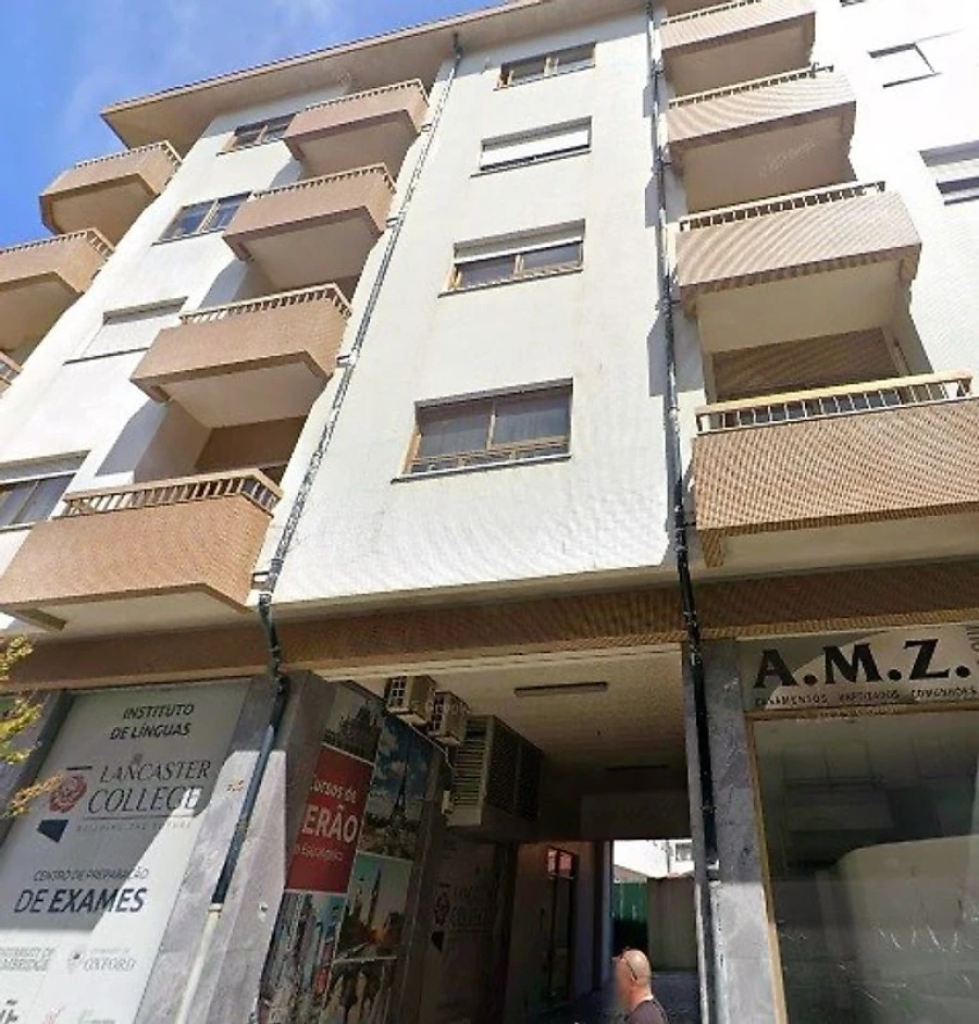 Apartamento T3 para Venda em Espinho Foto 3