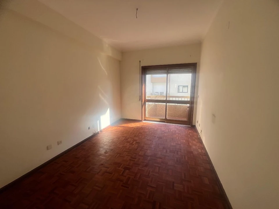 Apartamento T3 para Venda em Espinho Foto 11