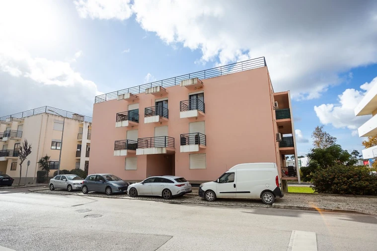 Apartamento T3 para Venda em Quinta do Anjo Foto 2