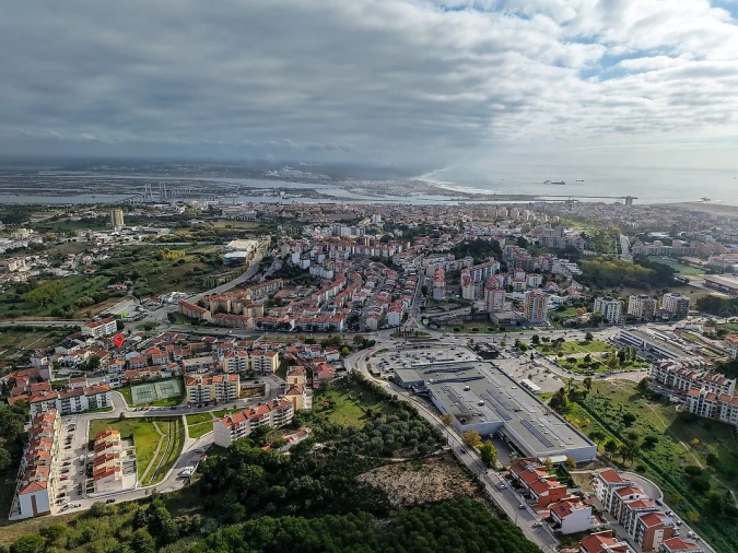 Moradia T3 para Venda em Tavarede Foto 21