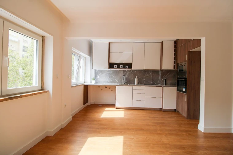 Apartamento T2 para Arrendamento em Massamá e Monte Abraão Foto 6