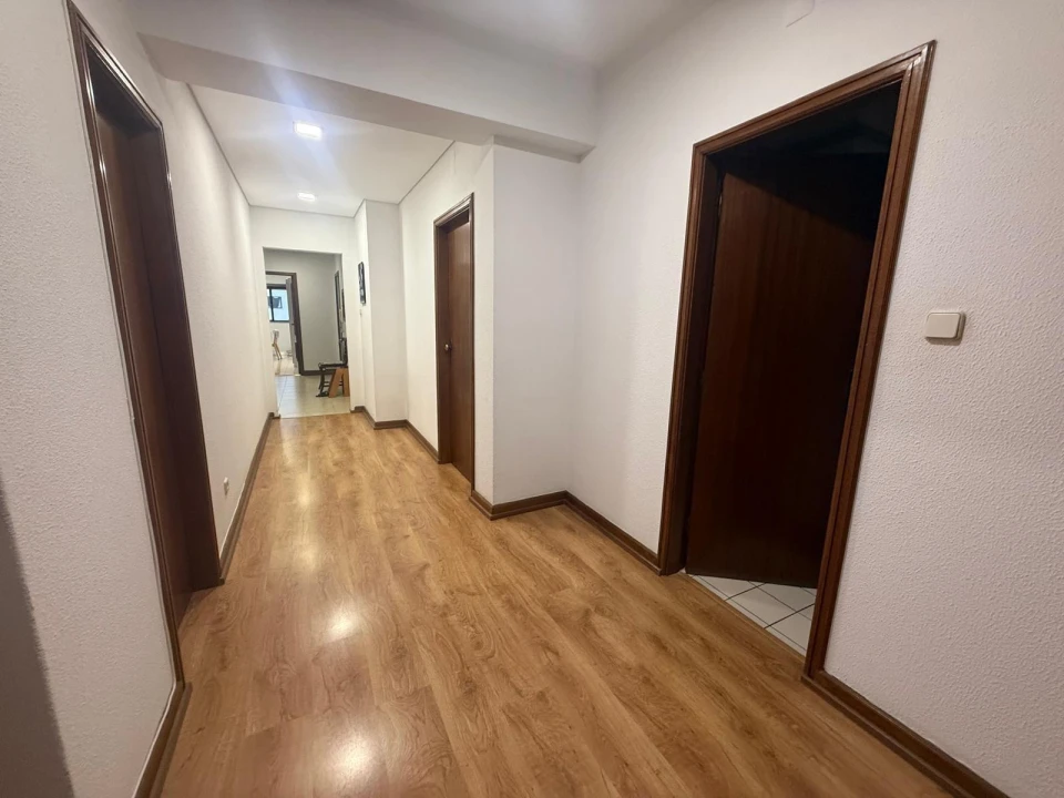 Apartamento T4 para Venda em São Vitor (Braga) Foto 23