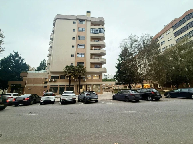 Apartamento T4 para Venda em São Vitor (Braga) Foto 1