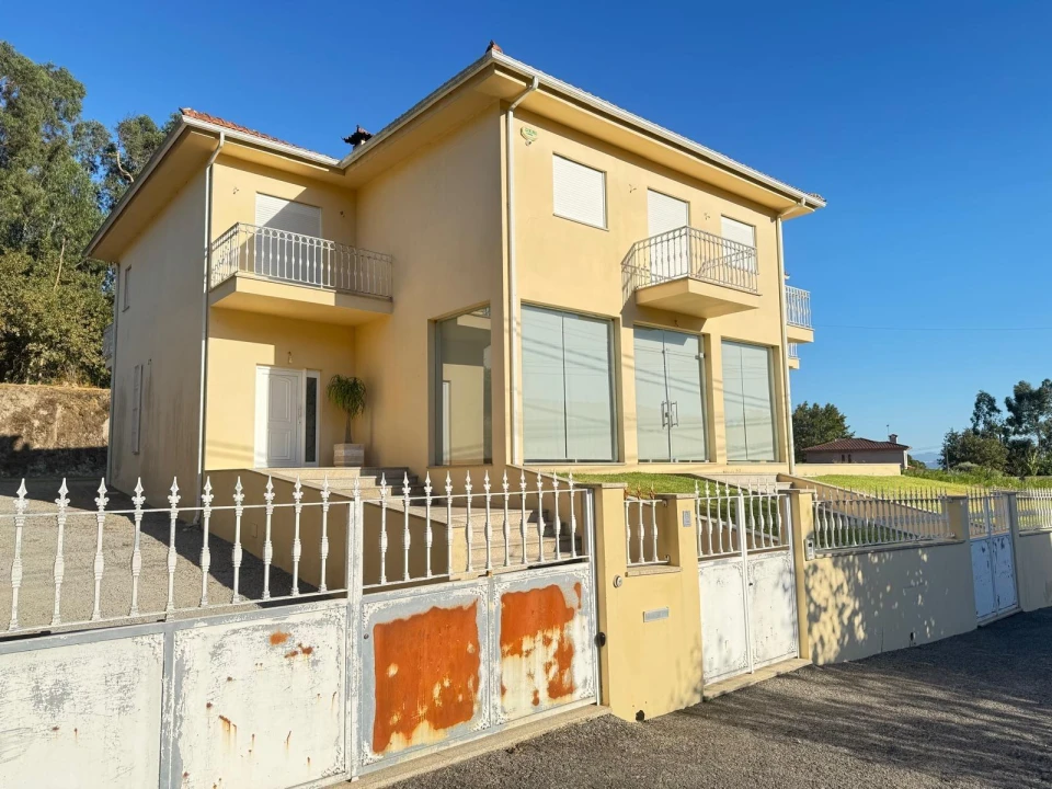 Moradia T3 para Venda em Prado (São Miguel) Foto 10