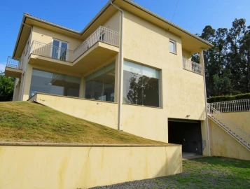 Moradia T3 para Venda em Prado (São Miguel)