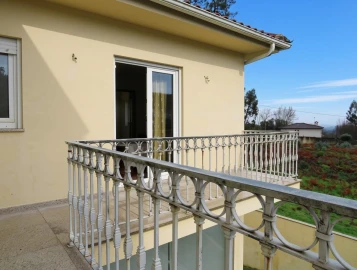 Moradia T3 para Venda em Prado (São Miguel)