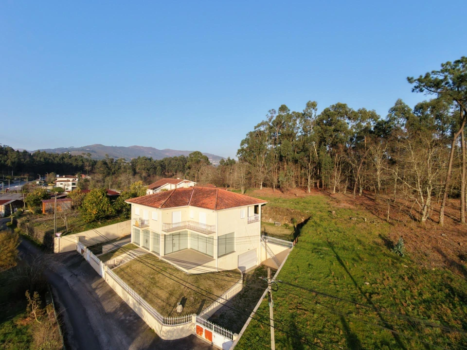 Moradia T3 para Venda em Prado (São Miguel) Foto 1