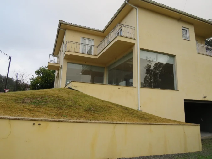 Moradia T3 para Venda em Prado (São Miguel) Foto 4