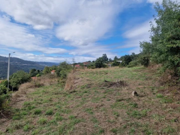 Terreno para Venda em Vila Verde e Barbudo